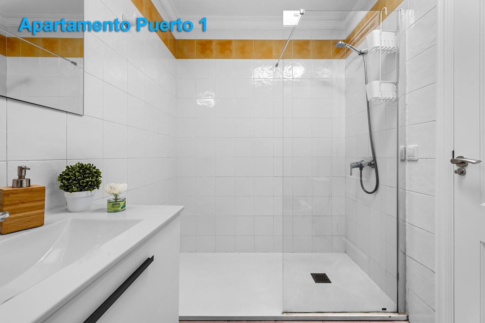 Apartamentos Puerto 1, 2 Y 3 Playa Blanca  Bilik gambar